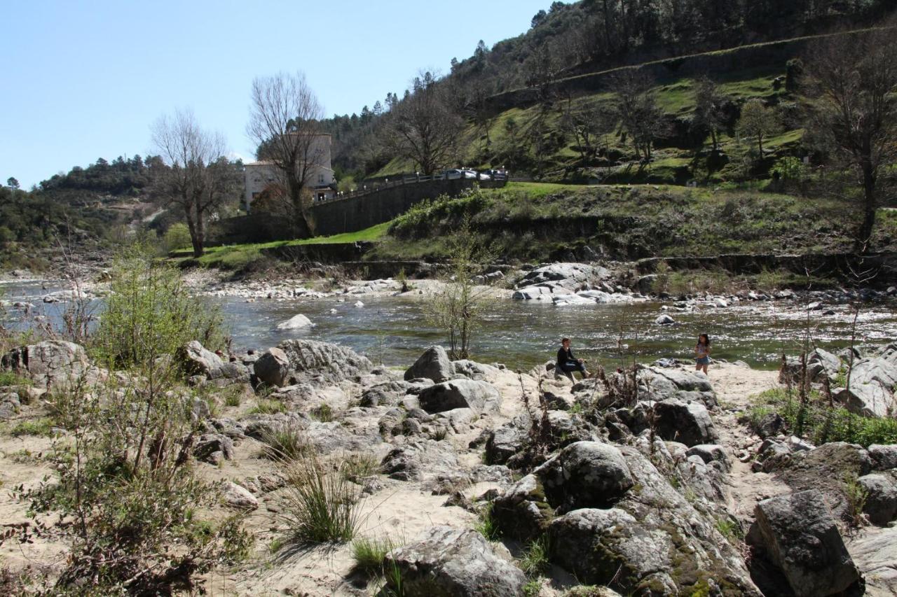 A L'Oree Des Cevennes Aigremont Buitenkant foto
